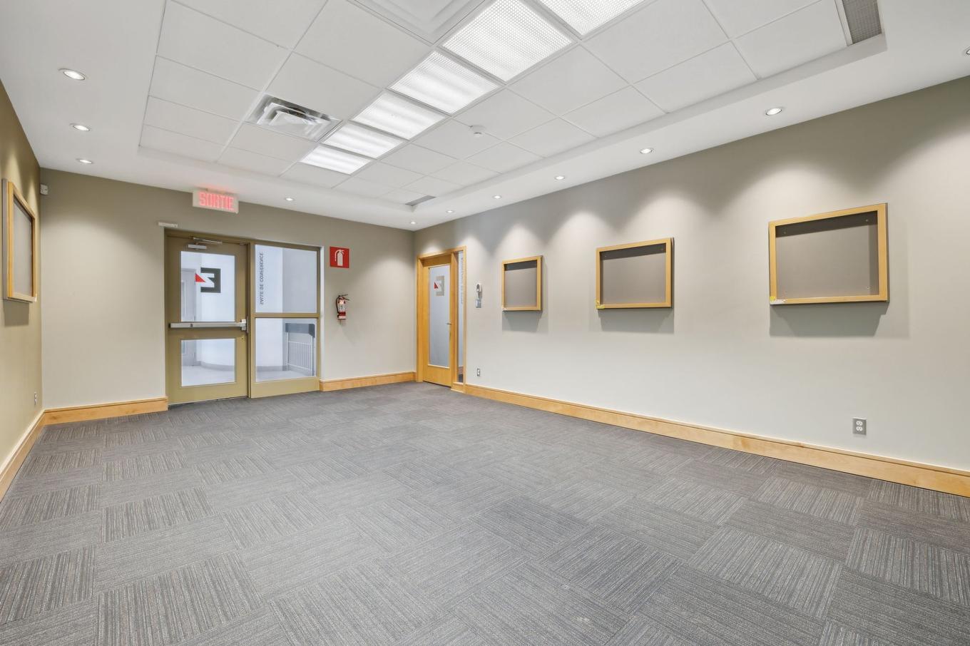 Conference room - 250 Rue Deveault, Gatineau (Hull), QC - Indoor Photo Showing Other Room