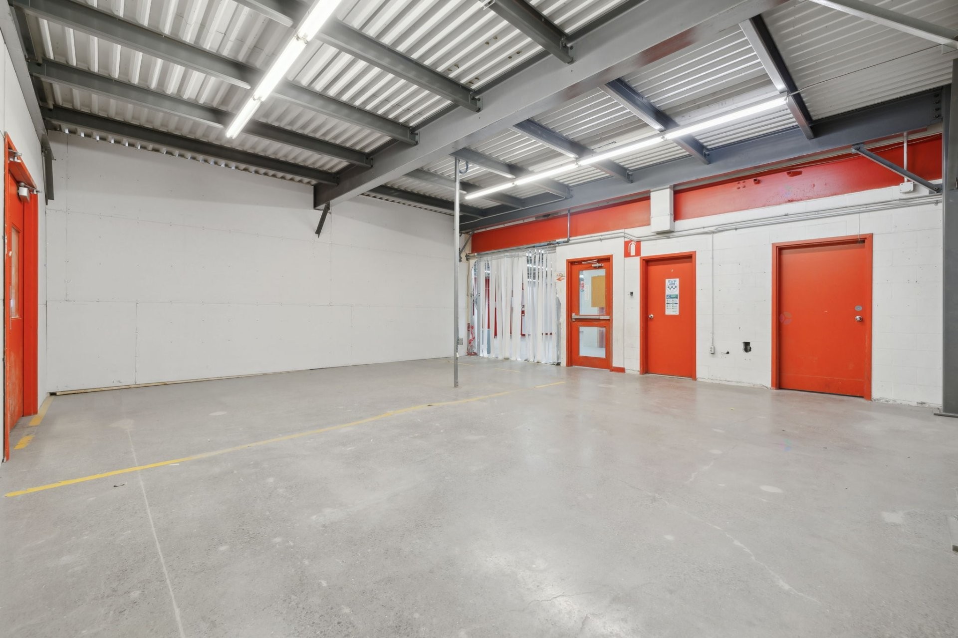 Mezzanine - 250 Rue Deveault, Gatineau (Hull), QC - Indoor Photo Showing Garage