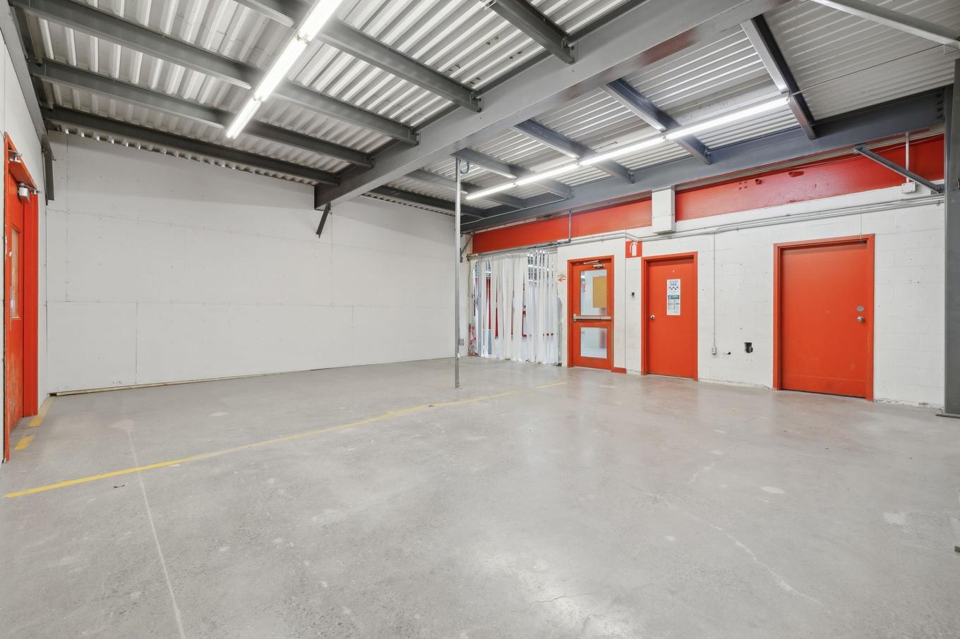 Mezzanine - 250 Rue Deveault, Gatineau (Hull), QC - Indoor Photo Showing Garage