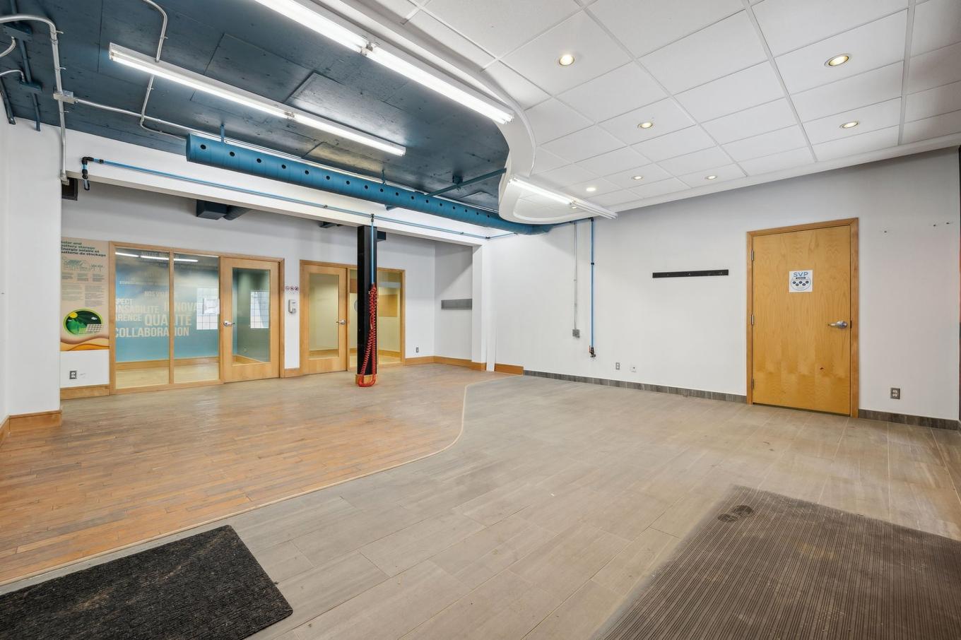 Office - 250 Rue Deveault, Gatineau (Hull), QC - Indoor