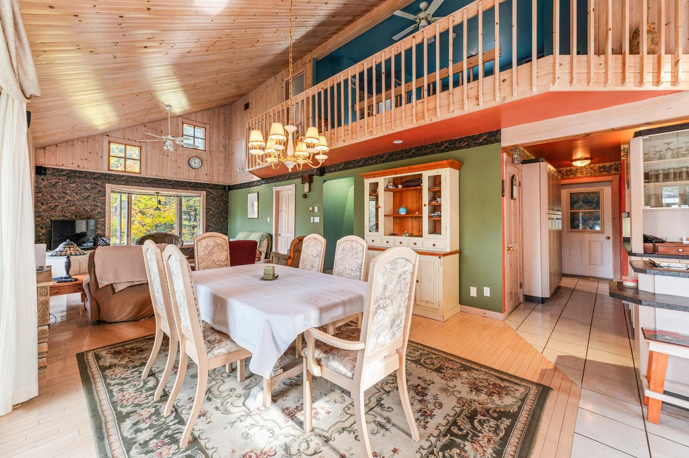 Salle à manger - 44 Ch. Paquette, Val-Des-Lacs, QC - Indoor Photo Showing Dining Room