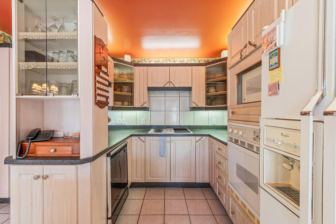 Cuisine - 44 Ch. Paquette, Val-Des-Lacs, QC - Indoor Photo Showing Kitchen