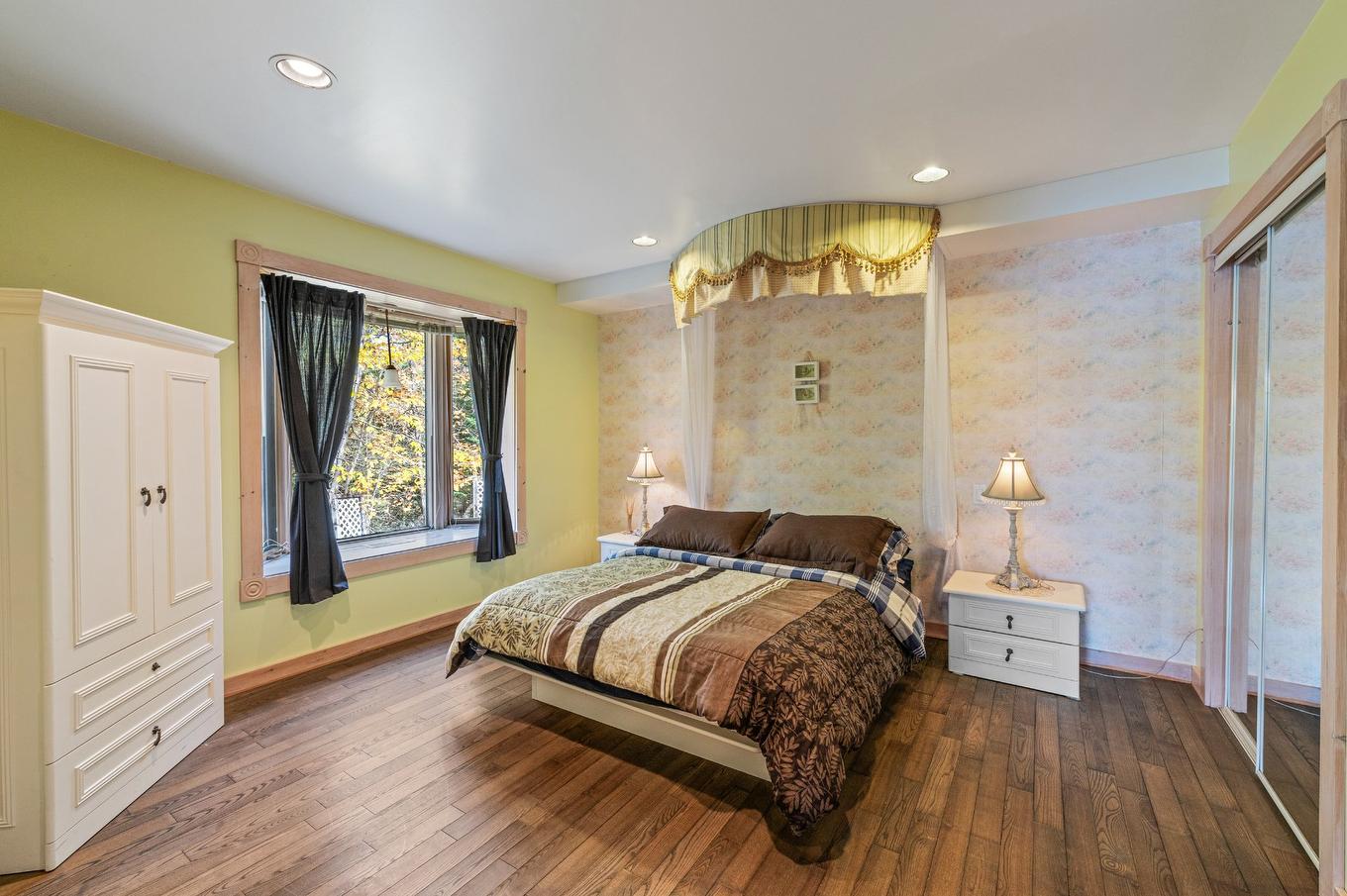 Chambre à coucher principale - 44 Ch. Paquette, Val-Des-Lacs, QC - Indoor Photo Showing Bedroom