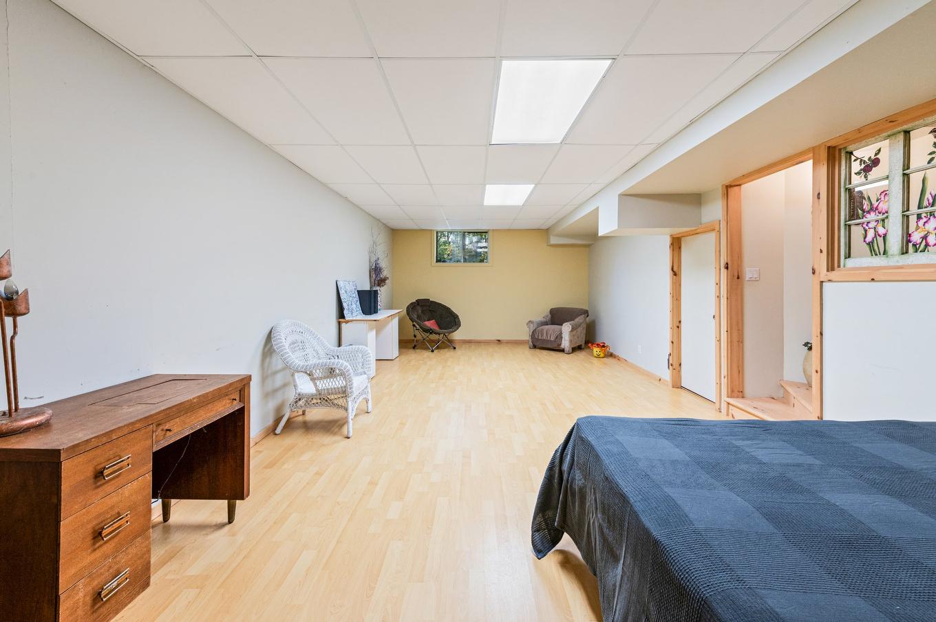 Salle familiale - 44 Ch. Paquette, Val-Des-Lacs, QC - Indoor