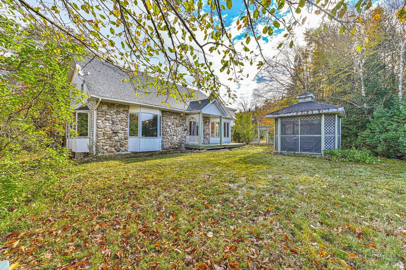 Cour - 44 Ch. Paquette, Val-Des-Lacs, QC - Outdoor