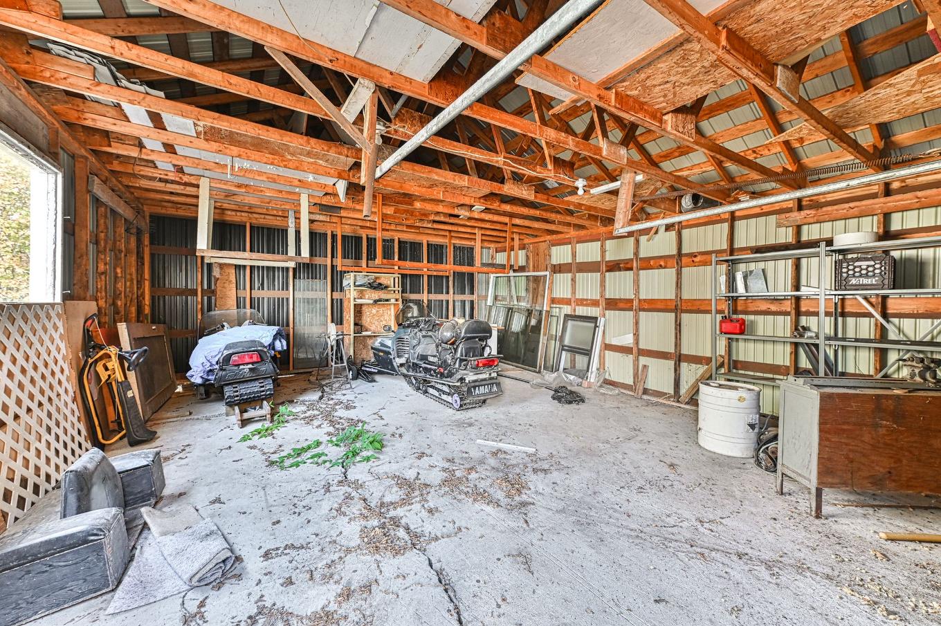 Garage - 44 Ch. Paquette, Val-Des-Lacs, QC - Indoor