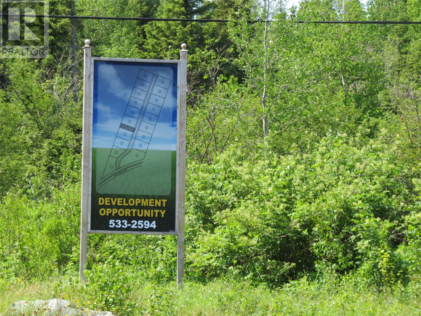 321-325 Main Street N, Glovertown, NL