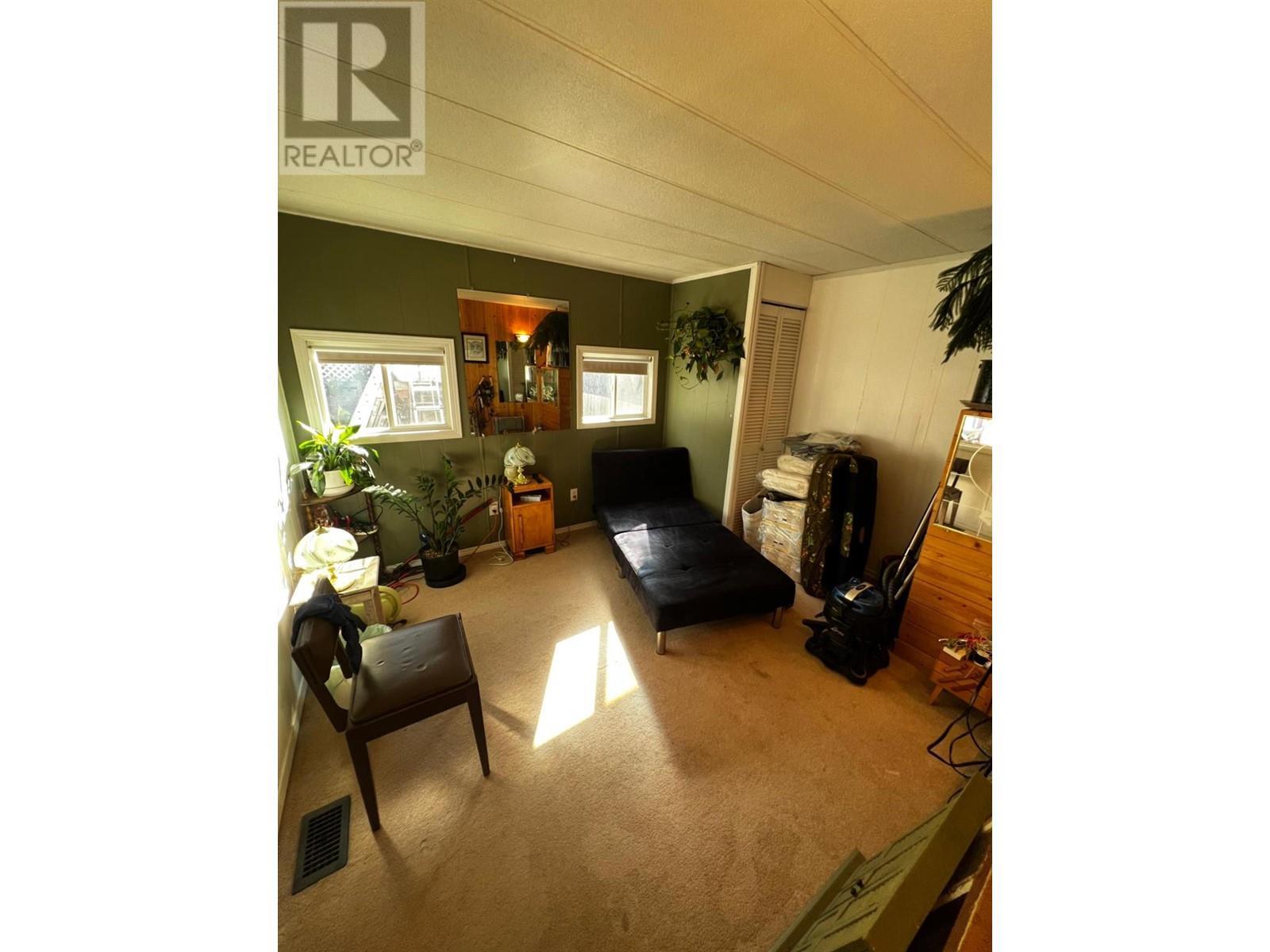 5707 Clement Road, Kitchener, BC -