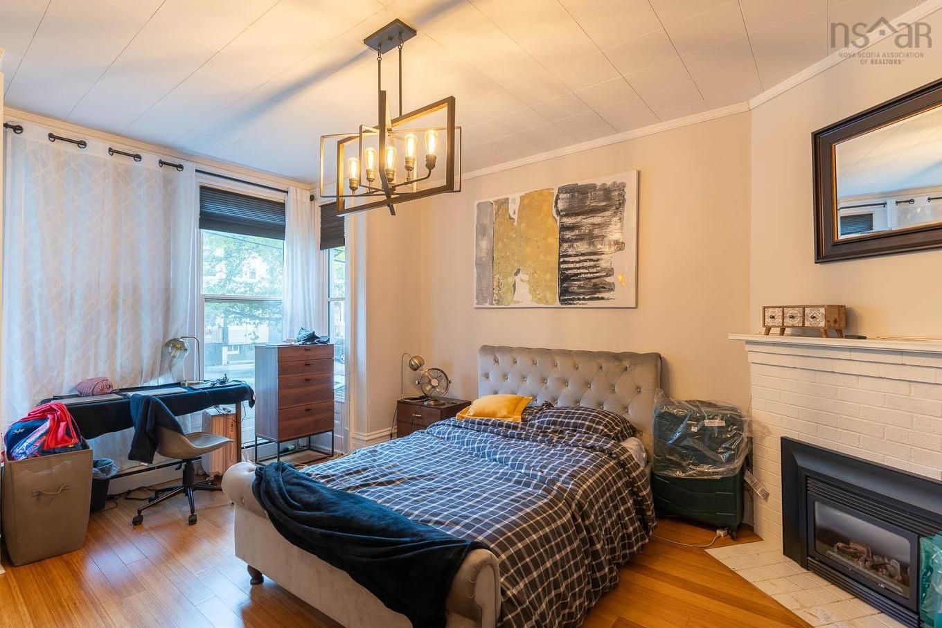 6040 South Street, Halifax Peninsula, NS