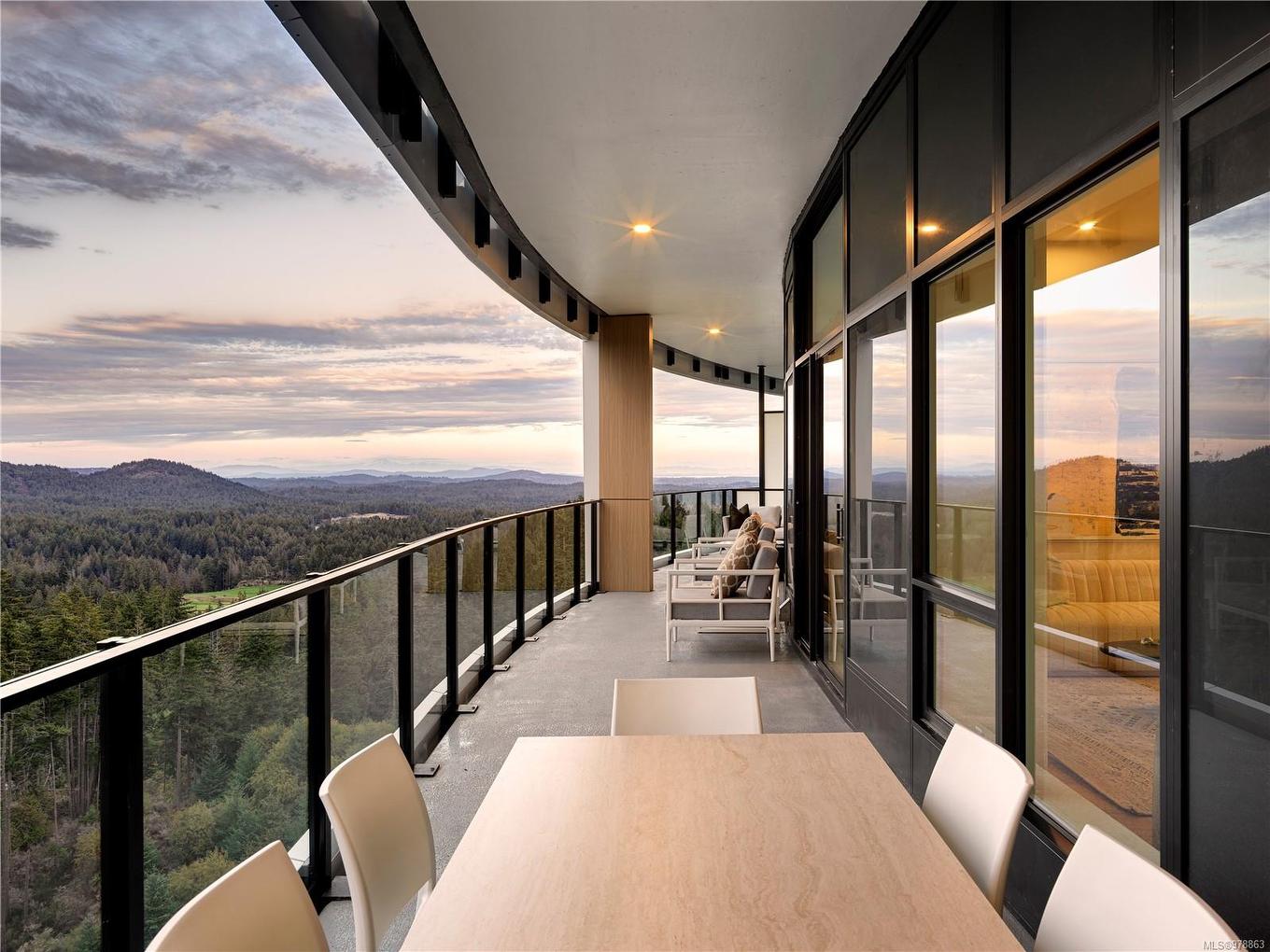 907-2000 Hannington Rd, Langford, BC - With View With Exterior