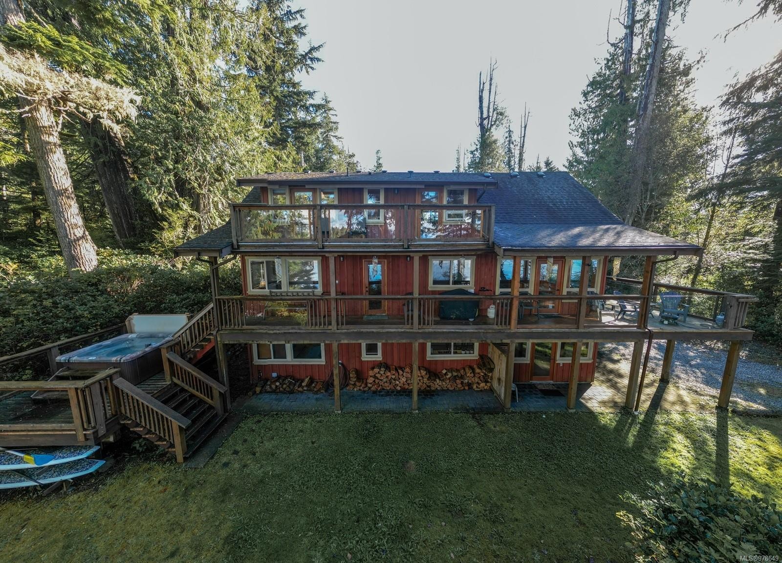 1027 Jensens Bay Rd, Tofino, BC