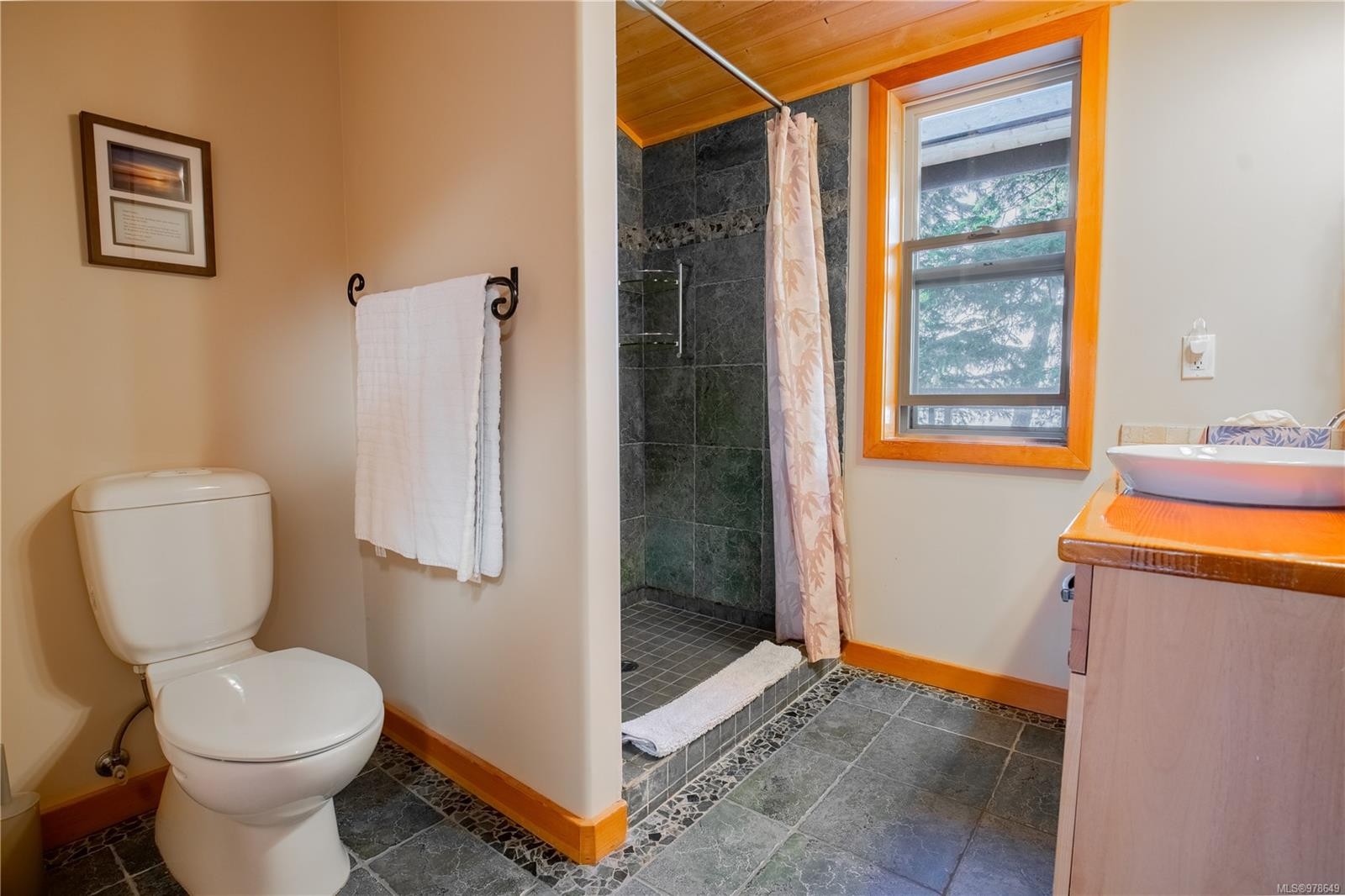 1027 Jensens Bay Rd, Tofino, BC