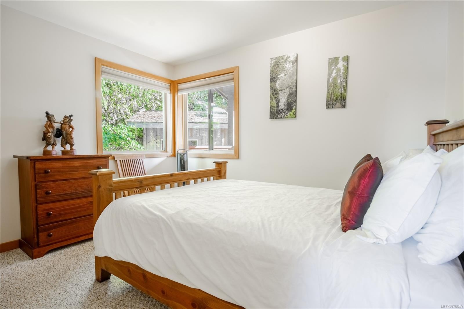 1027 Jensens Bay Rd, Tofino, BC