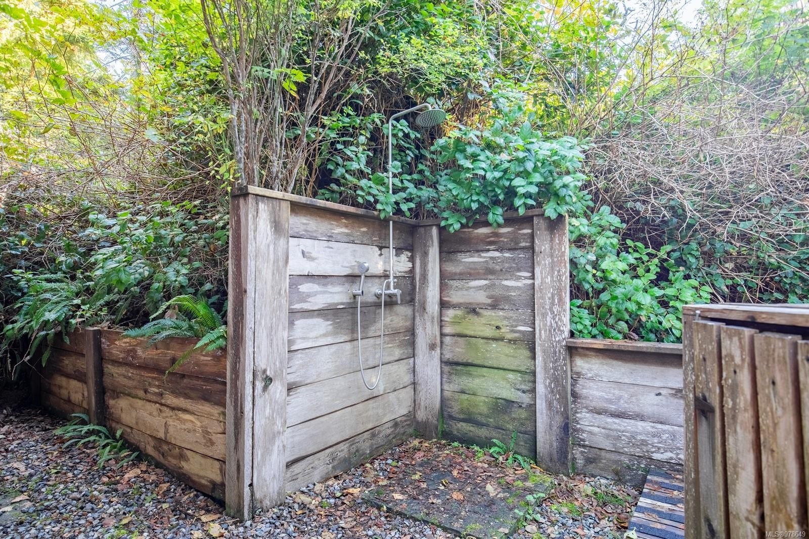 1027 Jensens Bay Rd, Tofino, BC