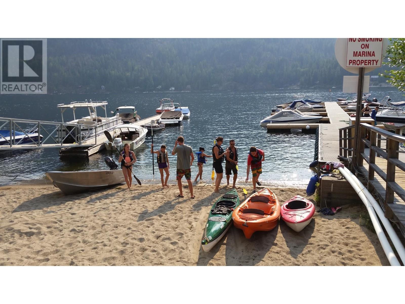 South Finger - 173 Larson Road, Christina Lake, BC