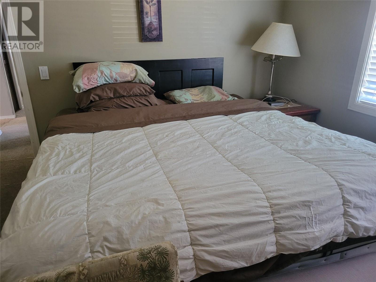 House Master Bedroom - 173 Larson Road, Christina Lake, BC
