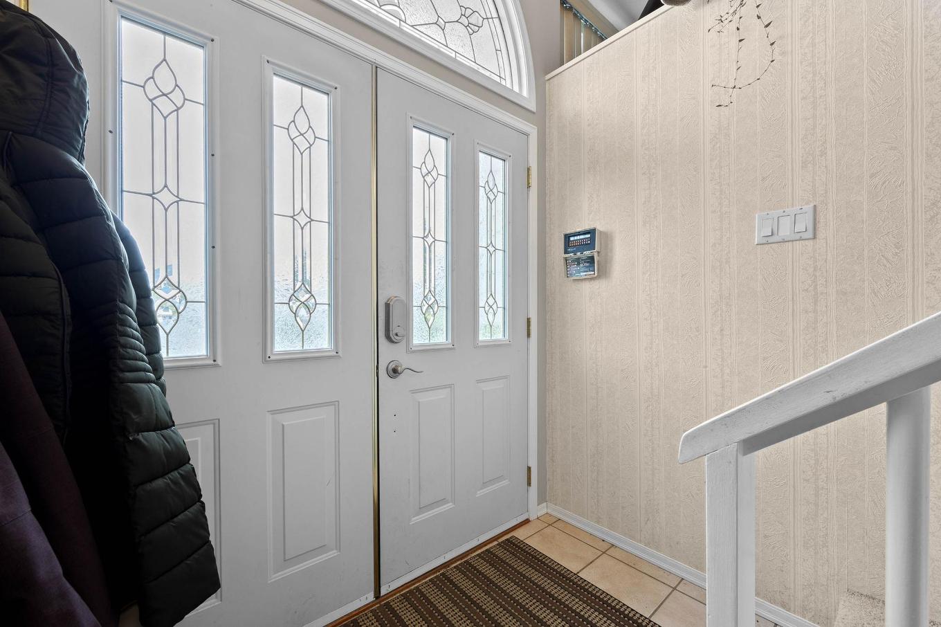 1050 North Glen Drive, Kamloops, BC - Indoor Photo Showing Other Room