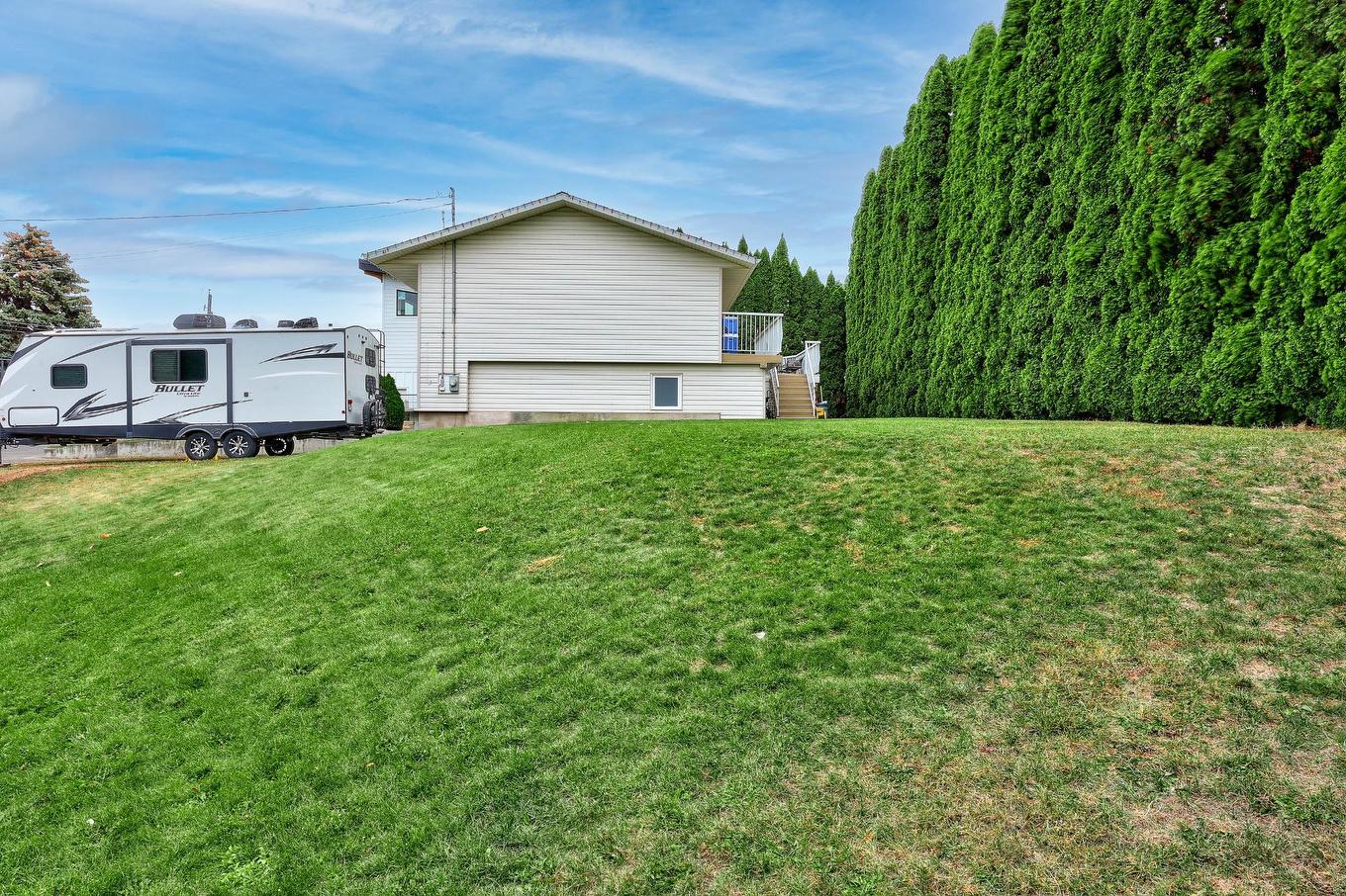 1050 North Glen Drive, Kamloops, BC - Outdoor