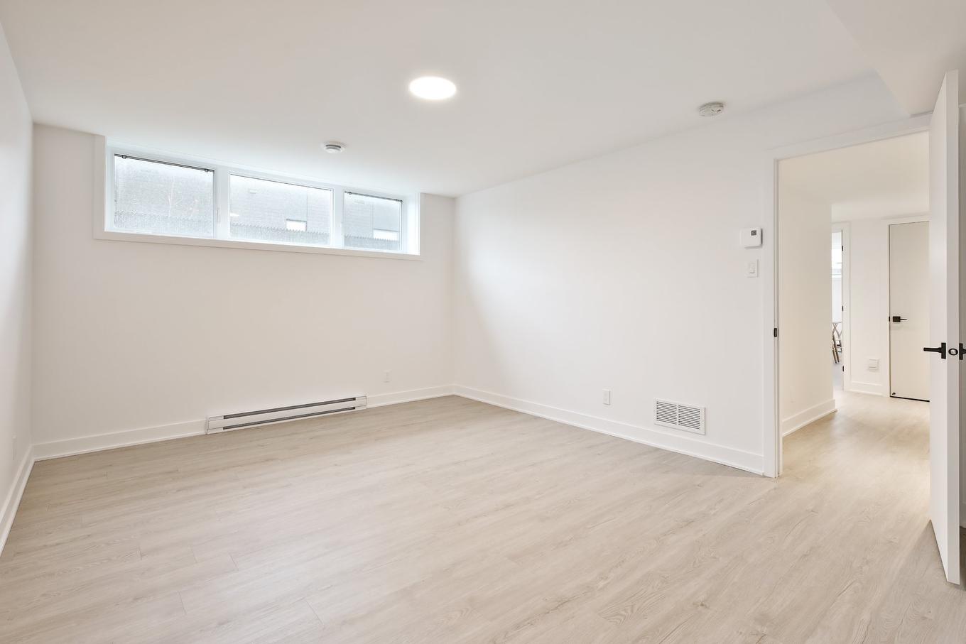 Bedroom - 19 Rue Des Trembles, Saint-Jean-Sur-Richelieu, QC - Indoor Photo Showing Other Room