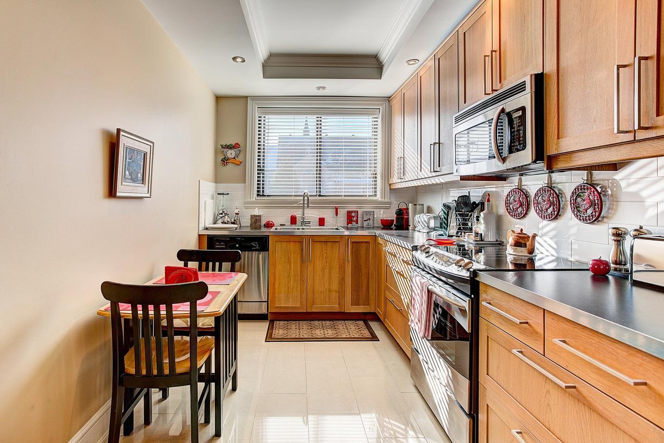 Kitchen - 3-51 Av. Roosevelt, Mont-Royal, QC - Indoor Photo Showing Kitchen