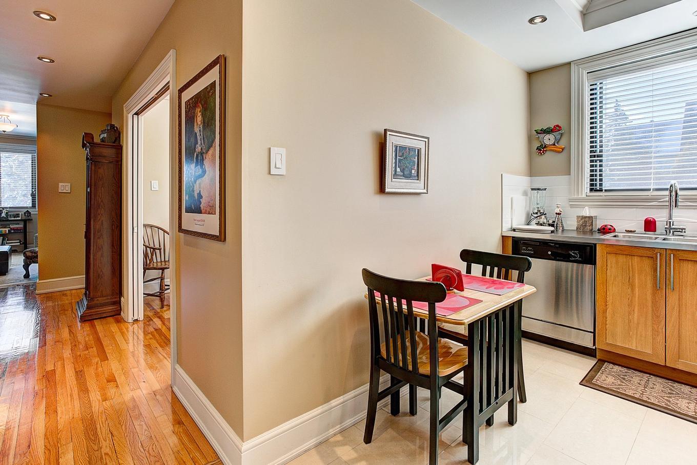 Kitchen - 3-51 Av. Roosevelt, Mont-Royal, QC - Indoor