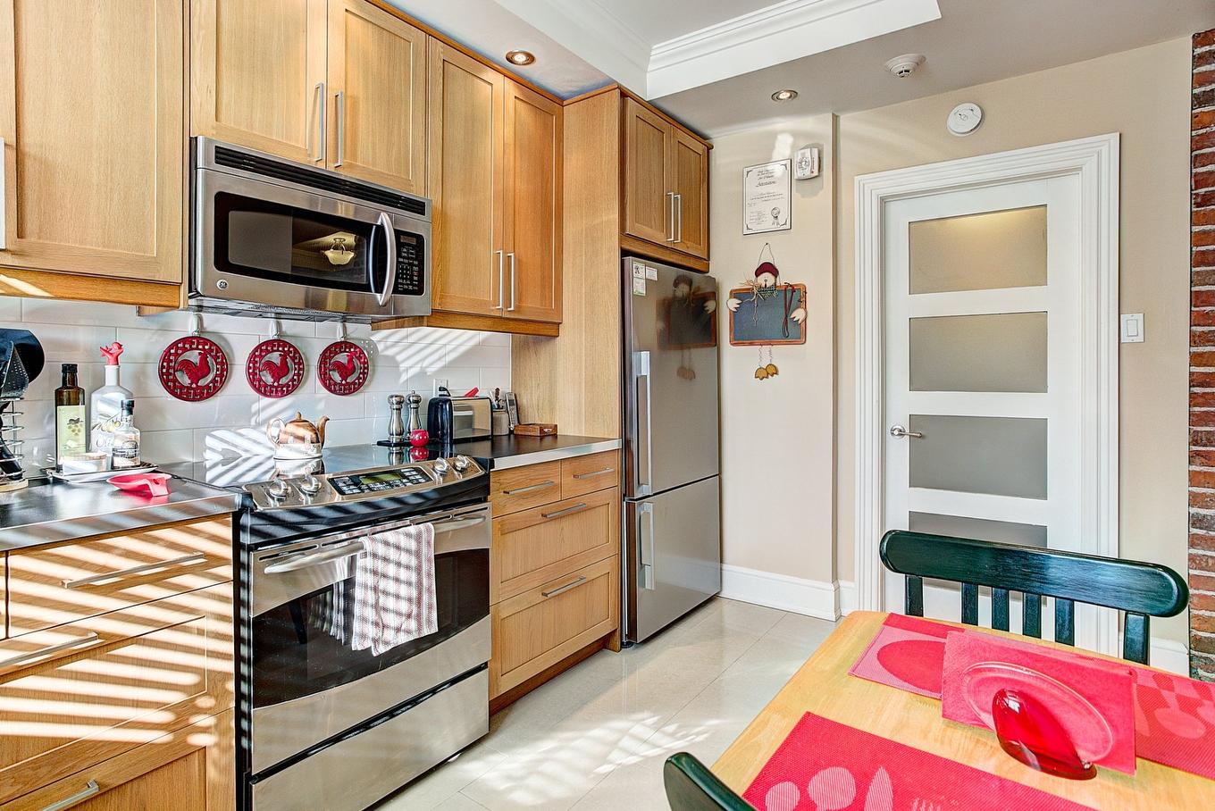 Kitchen - 3-51 Av. Roosevelt, Mont-Royal, QC - Indoor Photo Showing Kitchen