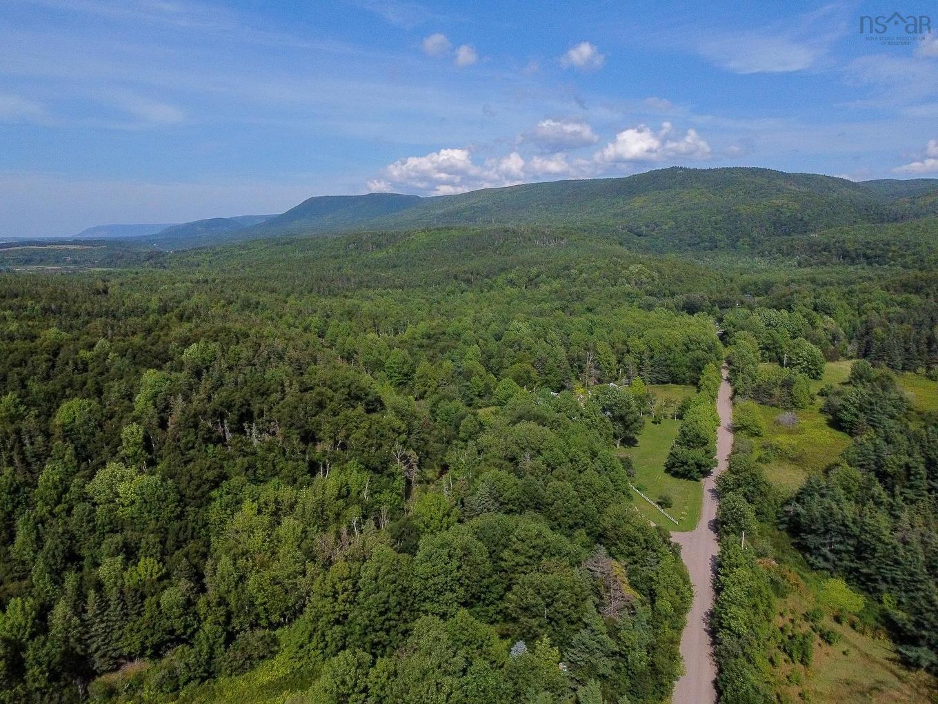 Macgarry Road, Cap Le Moine, NS