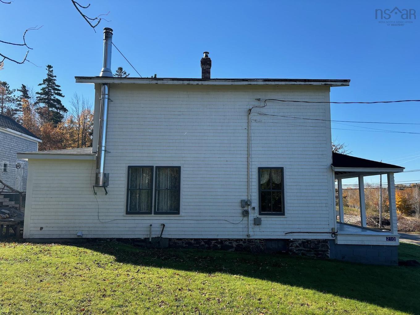 210 Highway 1, Smiths Cove, NS