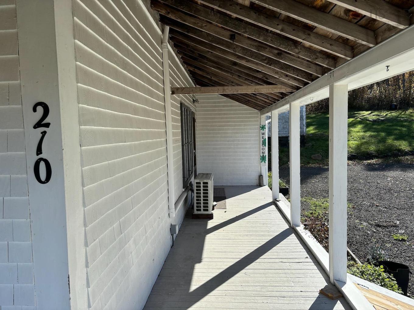 210 Highway 1, Smiths Cove, NS