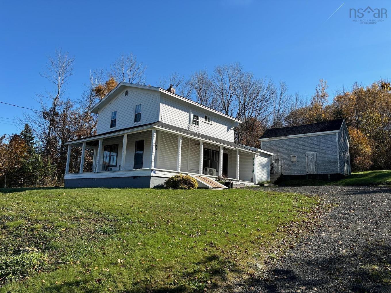 210 Highway 1, Smiths Cove, NS