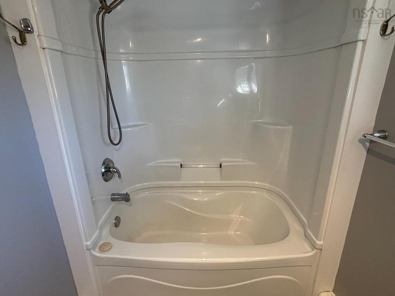 210 Highway 1, Smiths Cove, NS