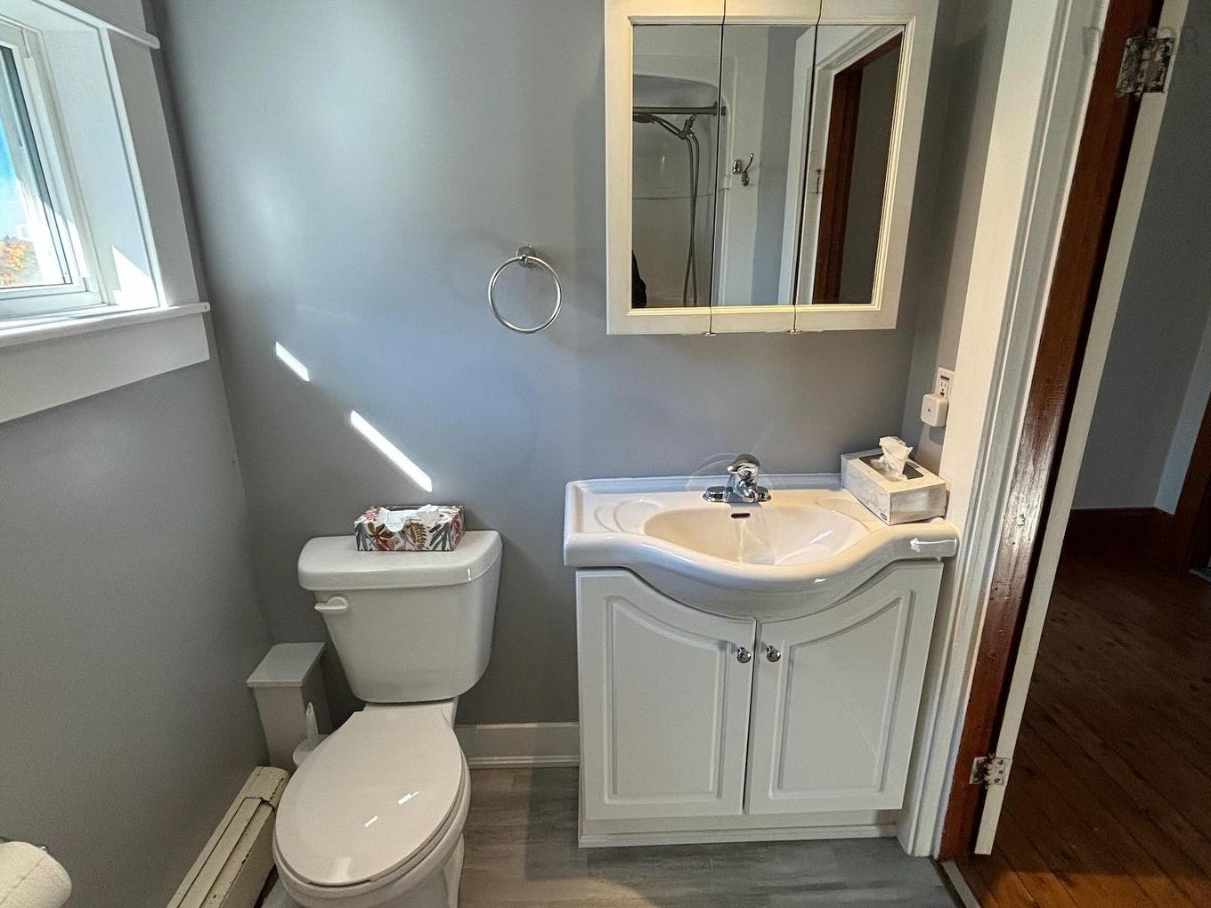 210 Highway 1, Smiths Cove, NS