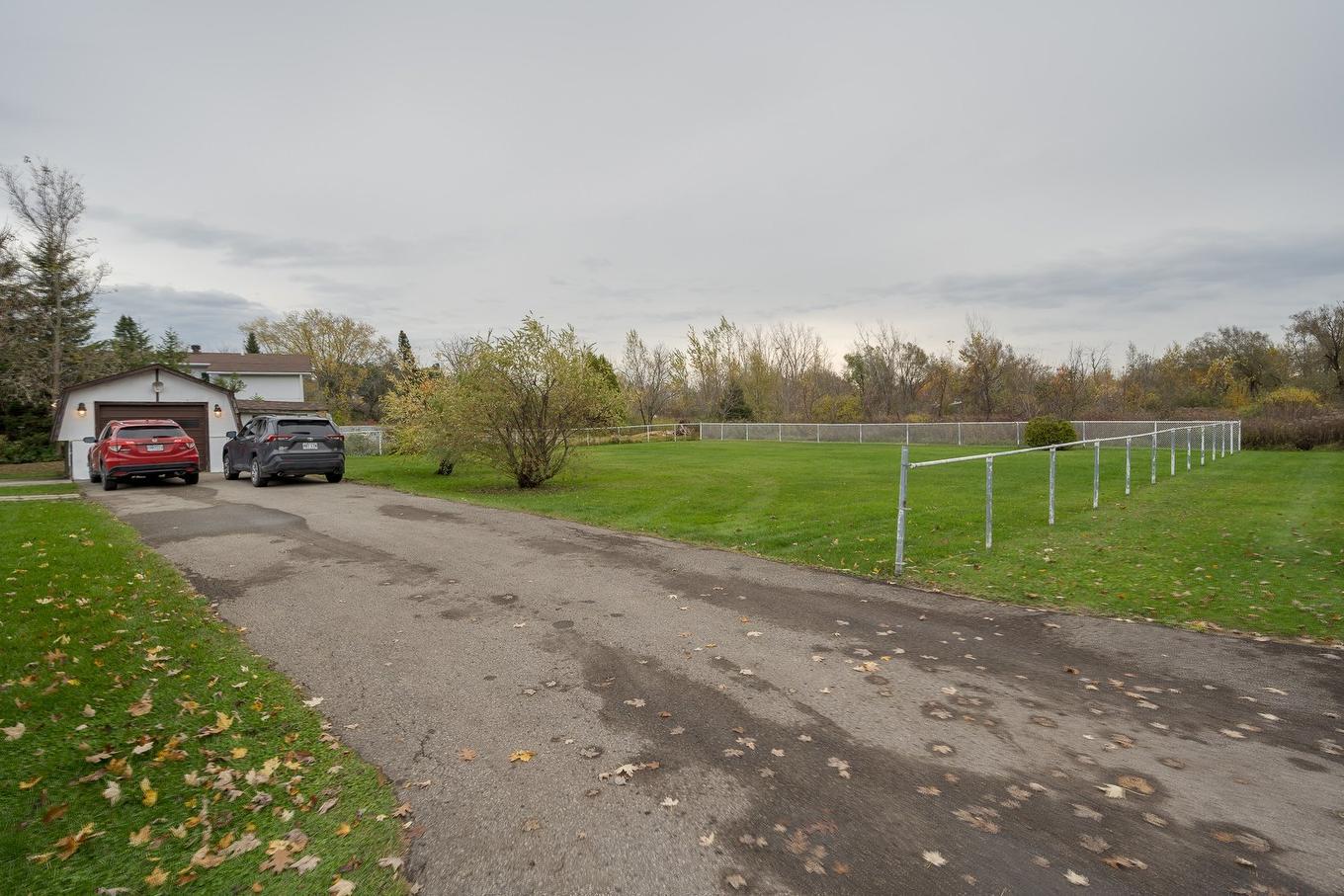 Stationnement - 1520 Ch. Ste-Angélique, Saint-Lazare, QC - Outdoor