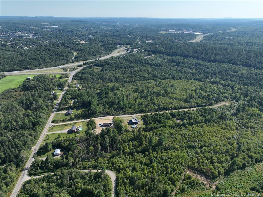 2 Crest Ave, Heathland, NB