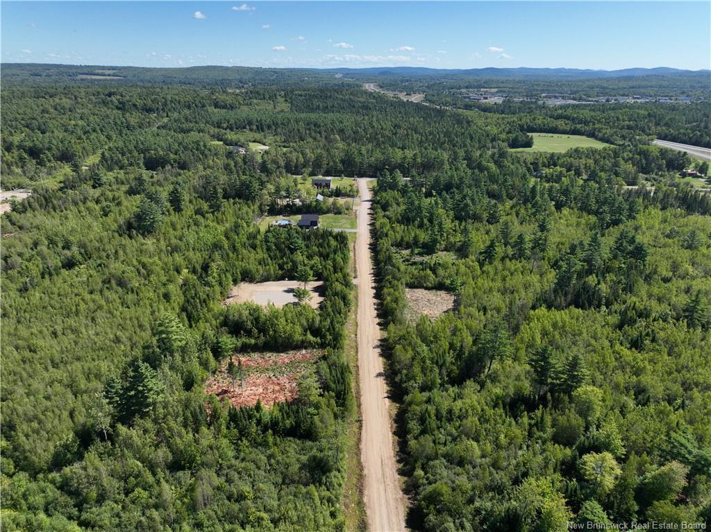 2 Crest Ave, Heathland, NB