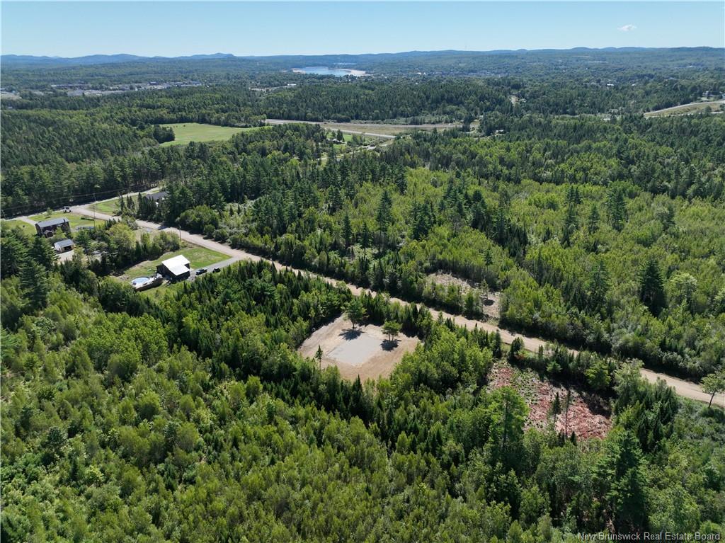 2 Crest Ave, Heathland, NB