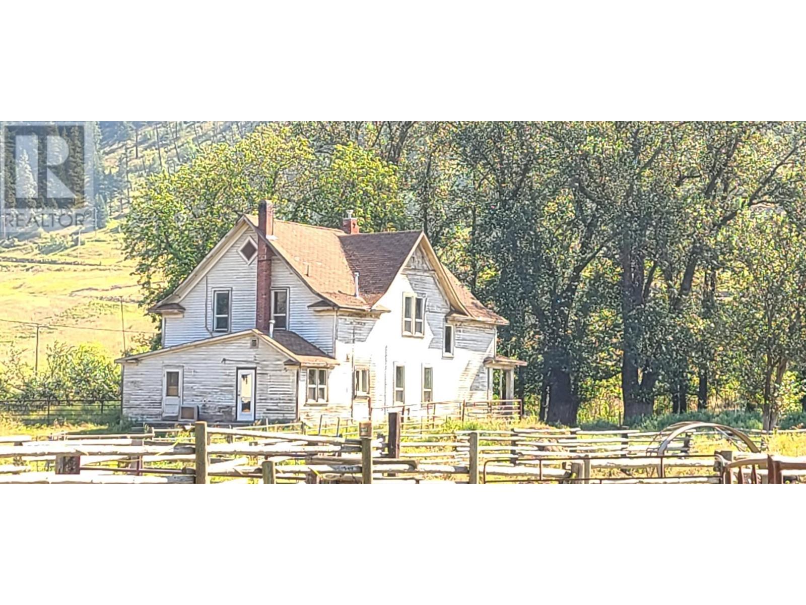 5649 Vla Road, Chase, BC