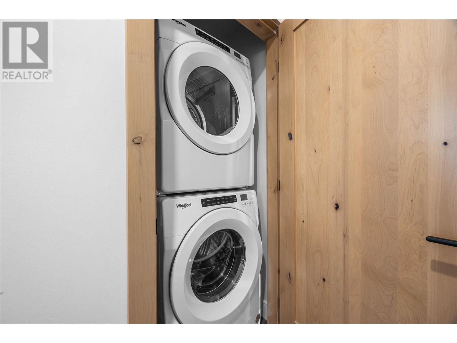 7005 Mcgillivray Lake Drive Unit# 4, Sun Peaks, BC - Indoor Photo Showing Laundry Room