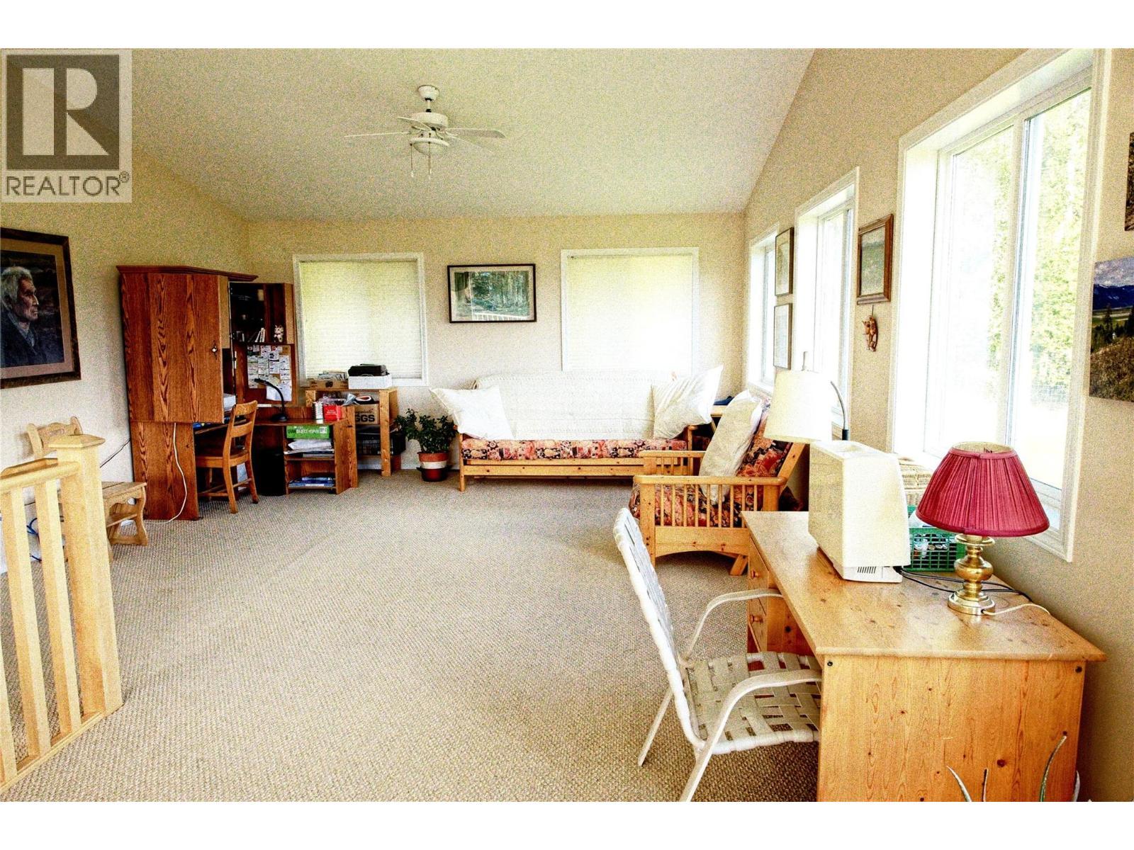 Living Room - 3423 3A Highway, Creston, BC