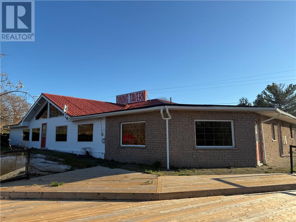 1203 Main, Whitefish Falls, ON