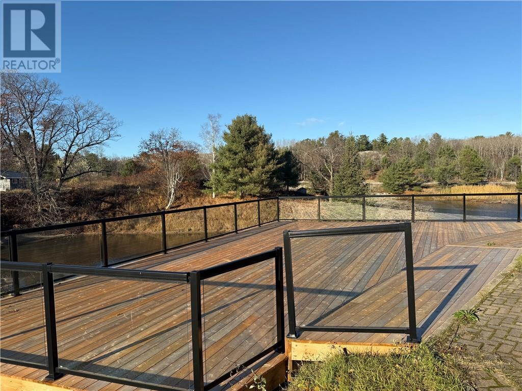 1203 Main, Whitefish Falls, ON