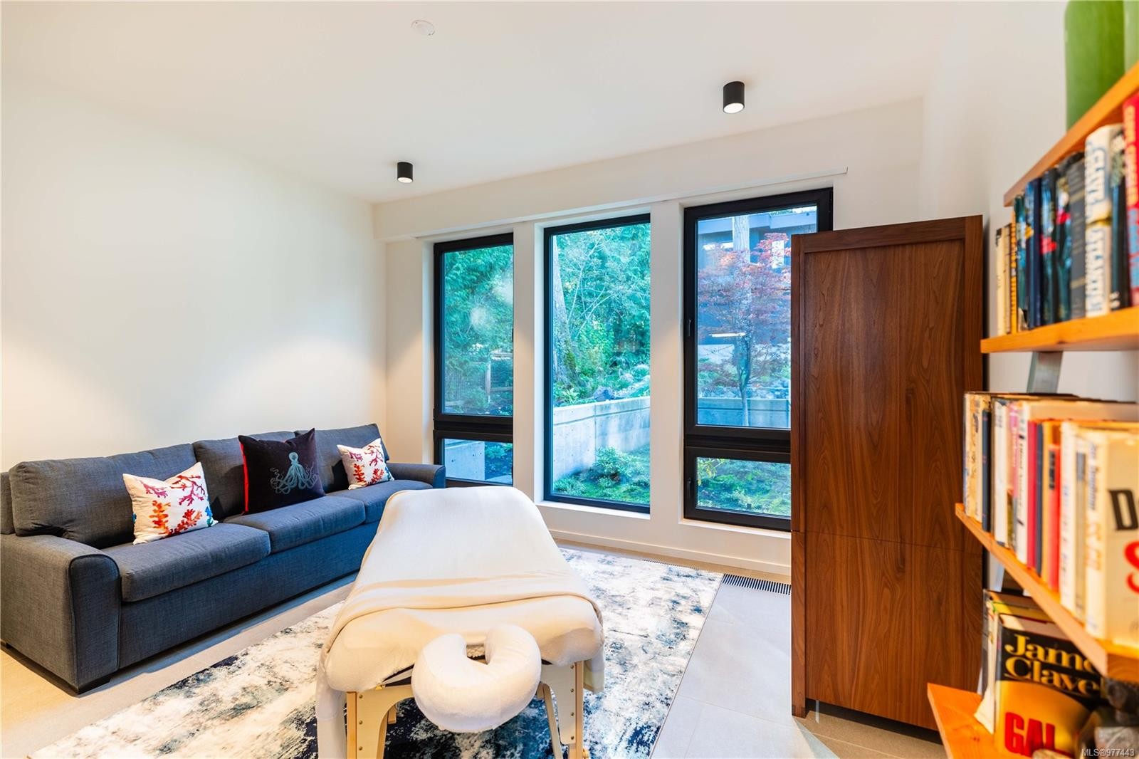 848 Lands End Rd, North Saanich, BC