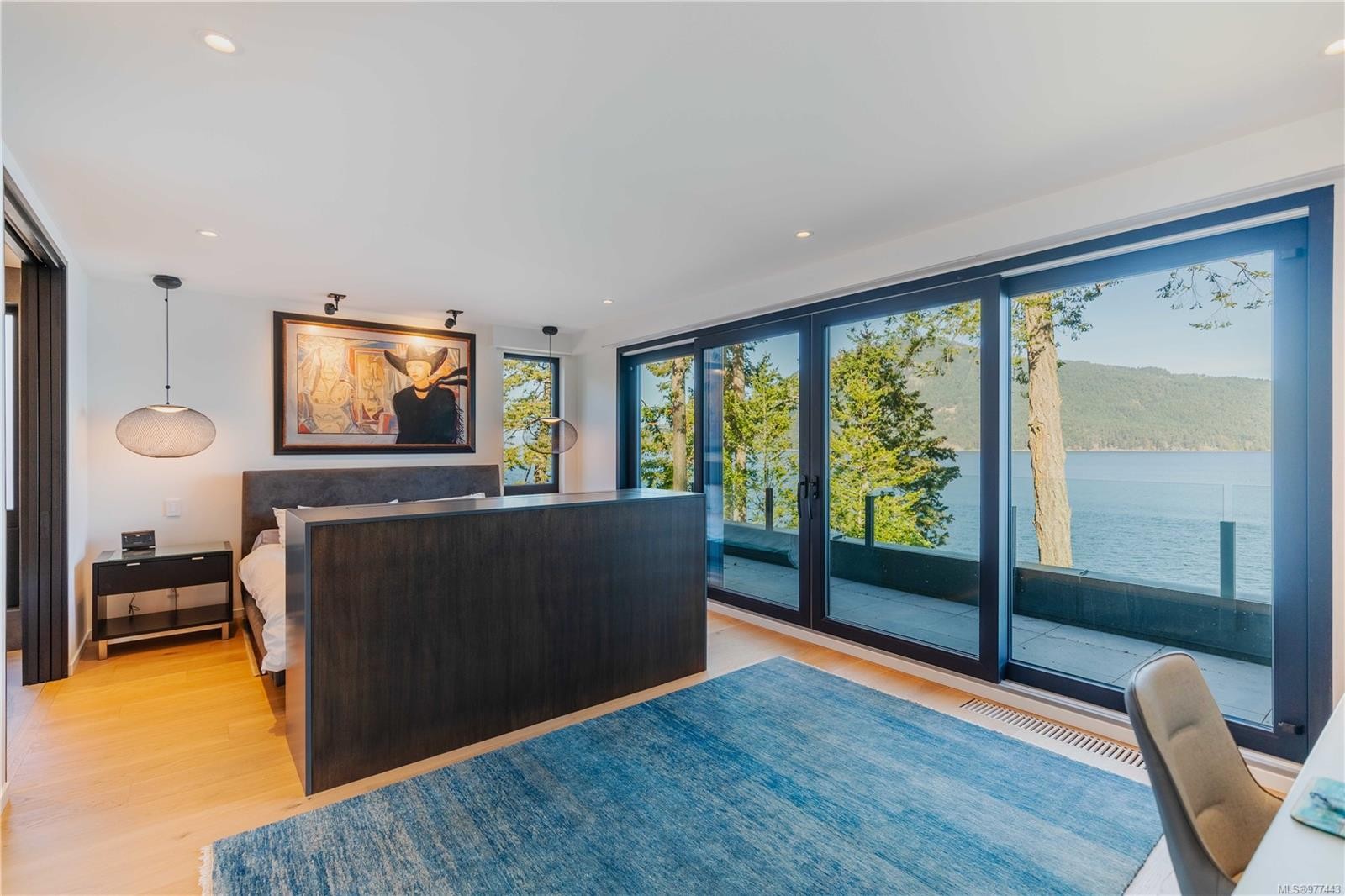 848 Lands End Rd, North Saanich, BC