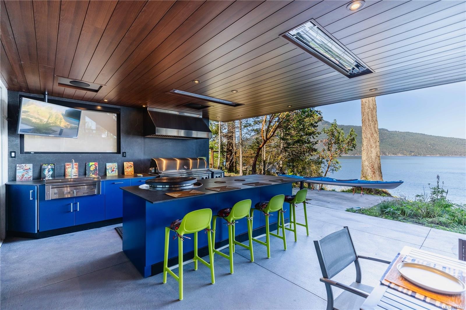 848 Lands End Rd, North Saanich, BC