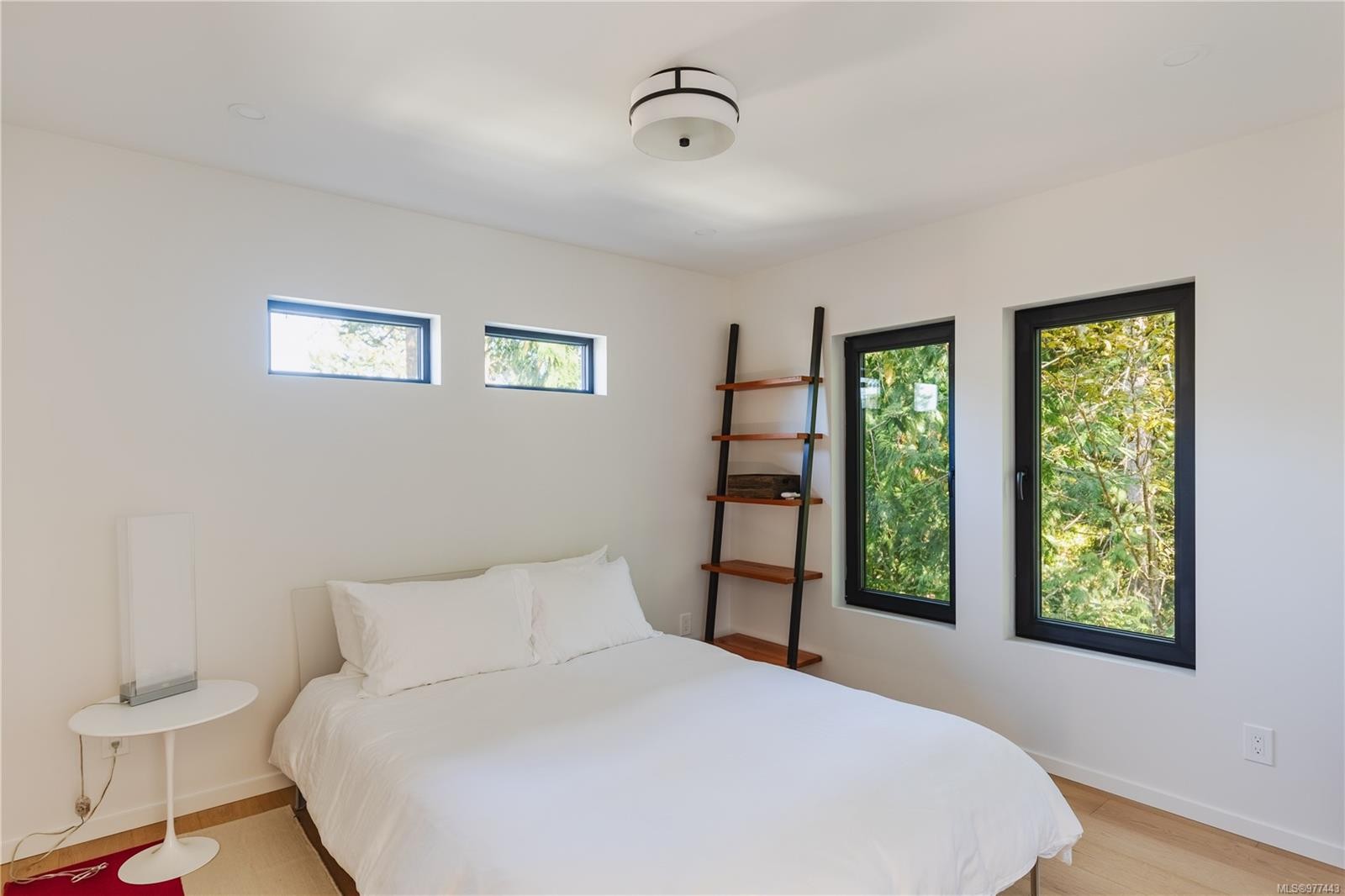 848 Lands End Rd, North Saanich, BC