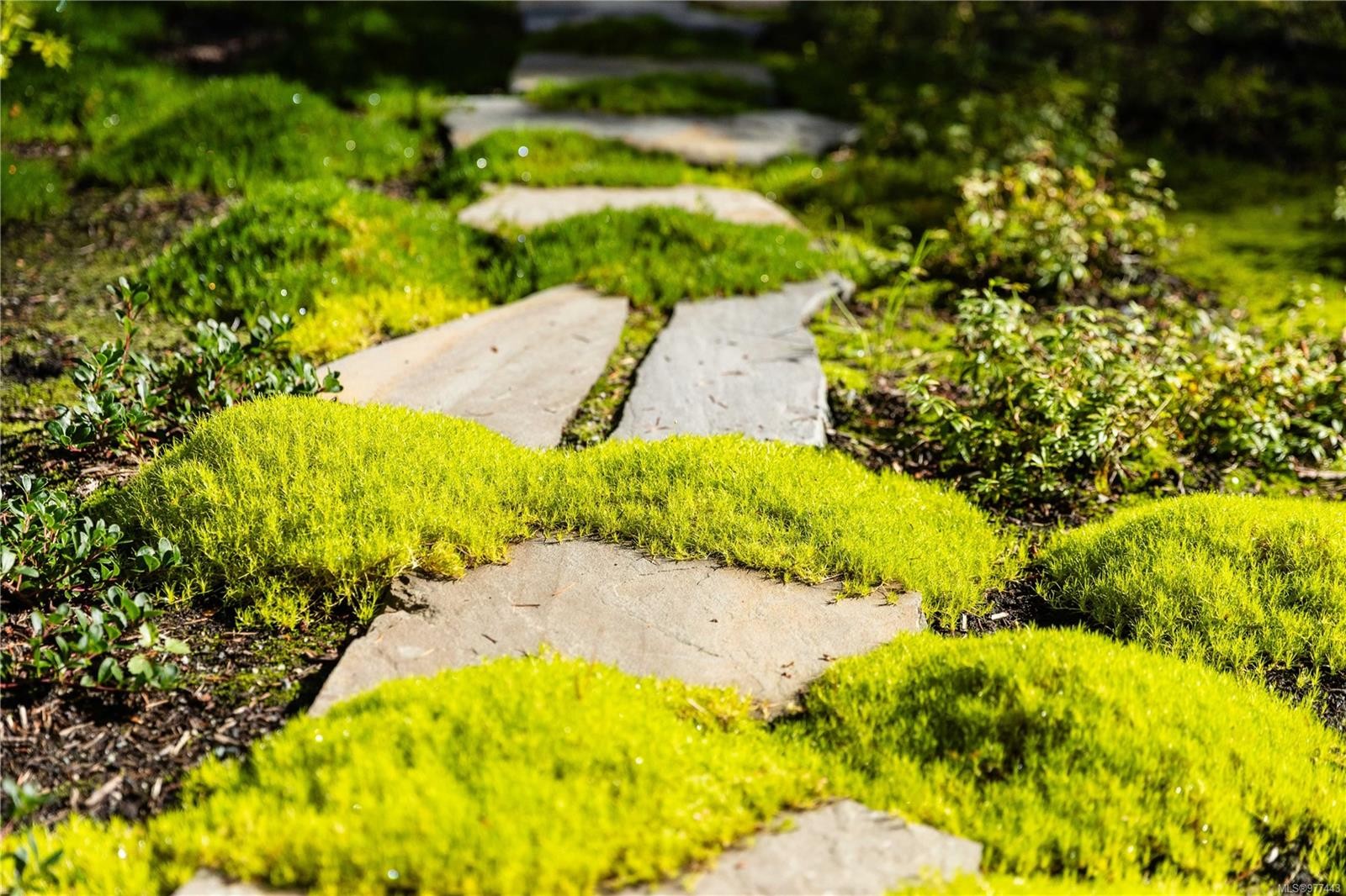 848 Lands End Rd, North Saanich, BC