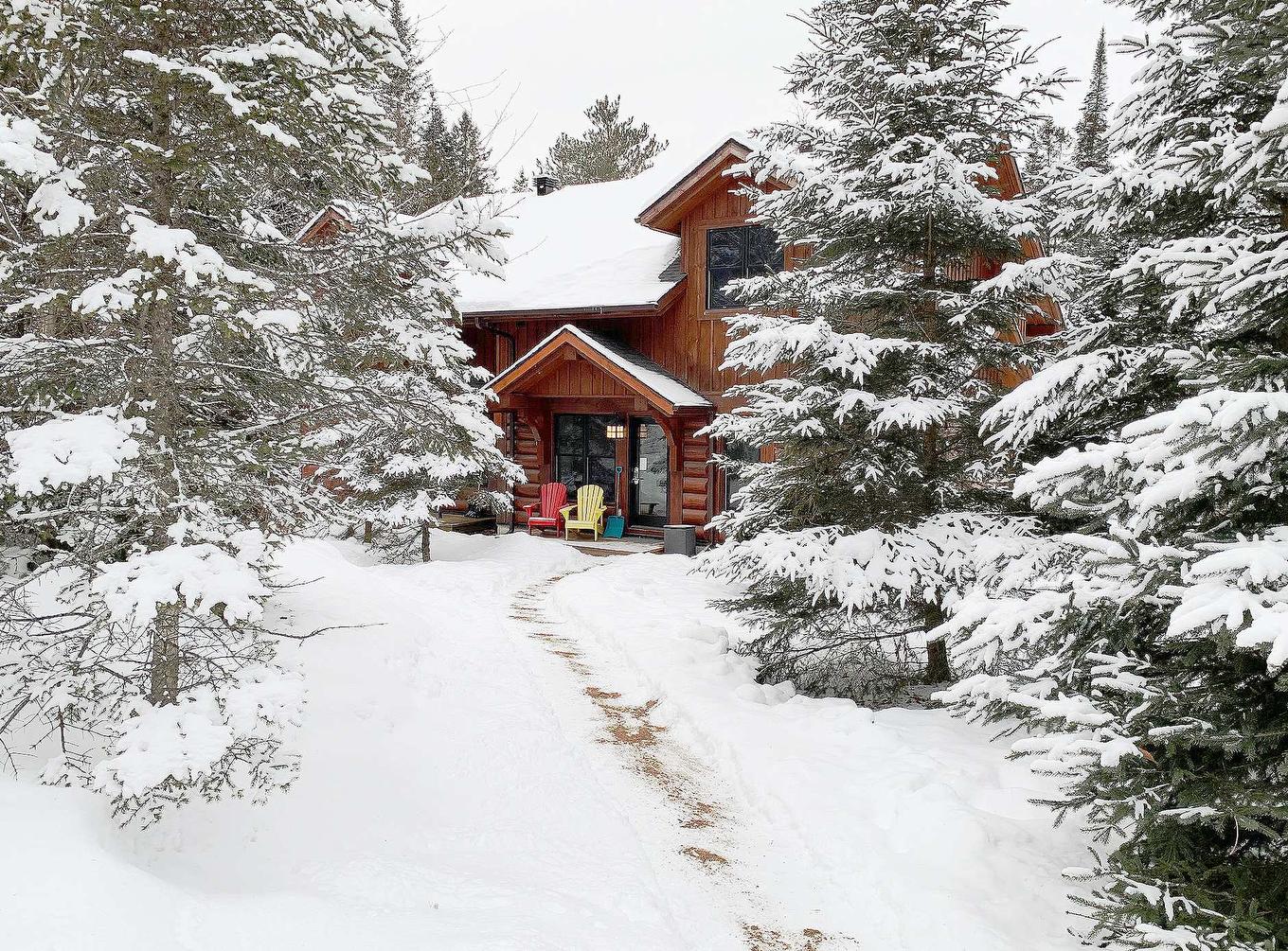 Frontage - 110-1 Ch. De La Fraternité, Lac-Supérieur, QC - Outdoor