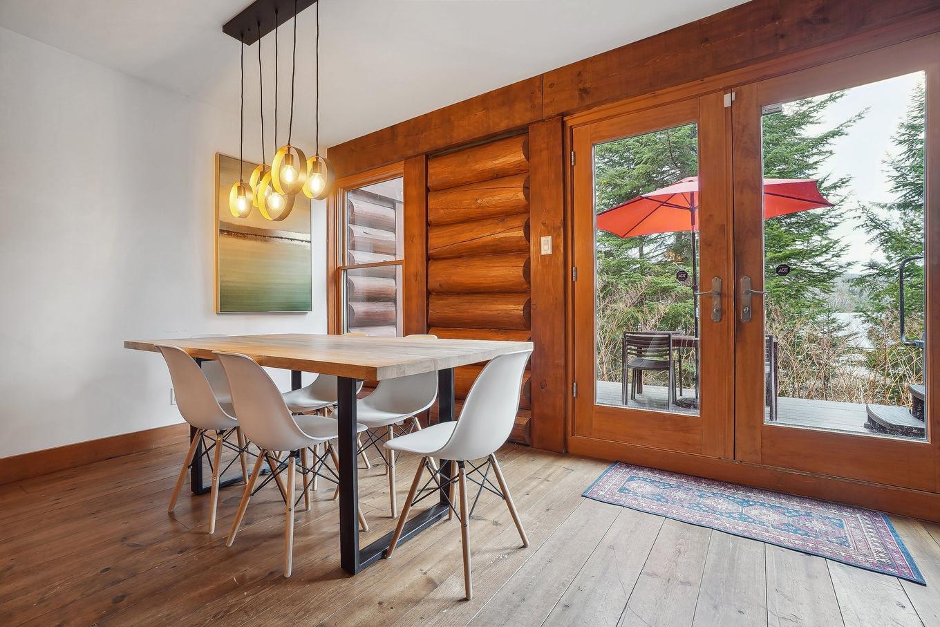 Dining room - 110-1 Ch. De La Fraternité, Lac-Supérieur, QC - Indoor Photo Showing Dining Room