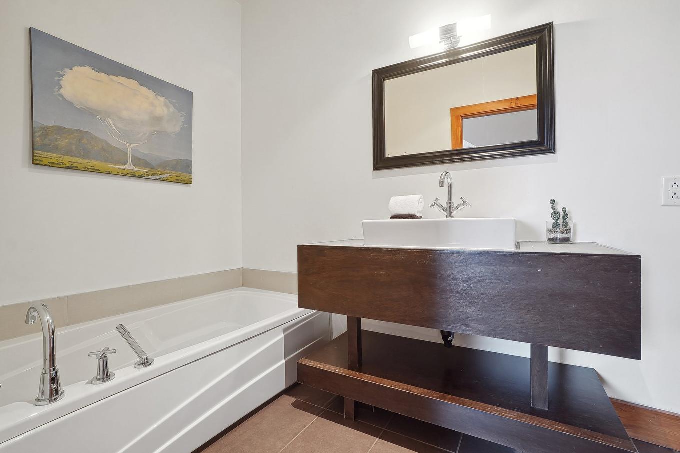 Ensuite bathroom - 110-1 Ch. De La Fraternité, Lac-Supérieur, QC - Indoor Photo Showing Bathroom