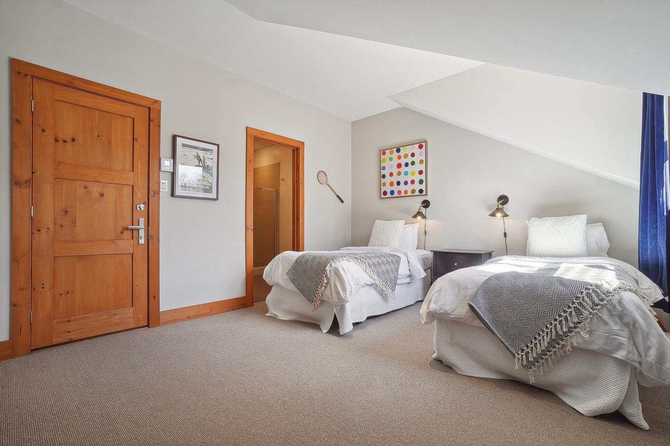 Bedroom - 110-1 Ch. De La Fraternité, Lac-Supérieur, QC - Indoor Photo Showing Bedroom